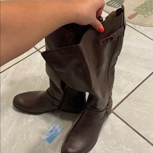 NWT brown boots paid $120 asking $45